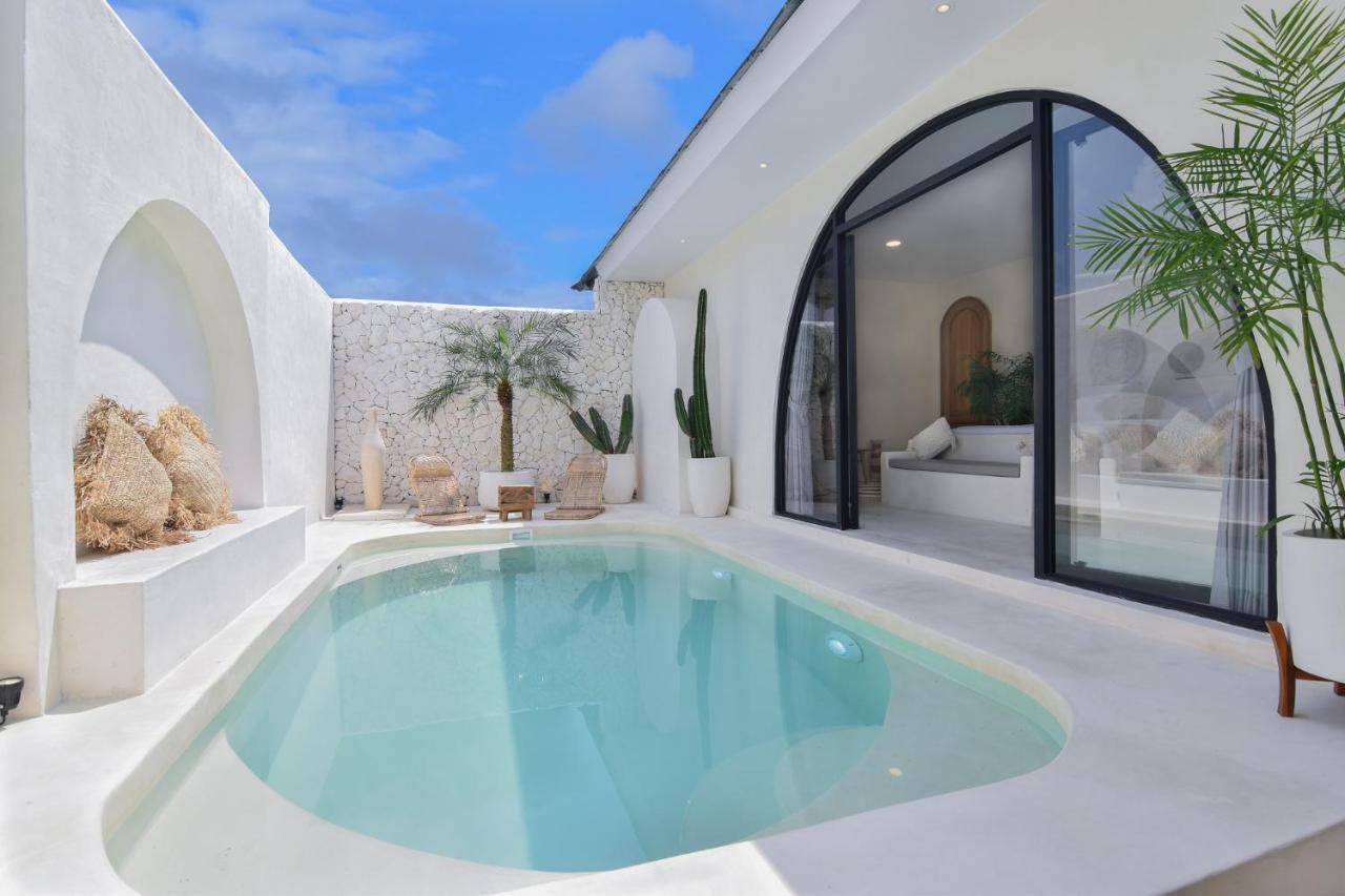 Bohemian Jogja Villas With Private Pool Kejayan Exterior photo