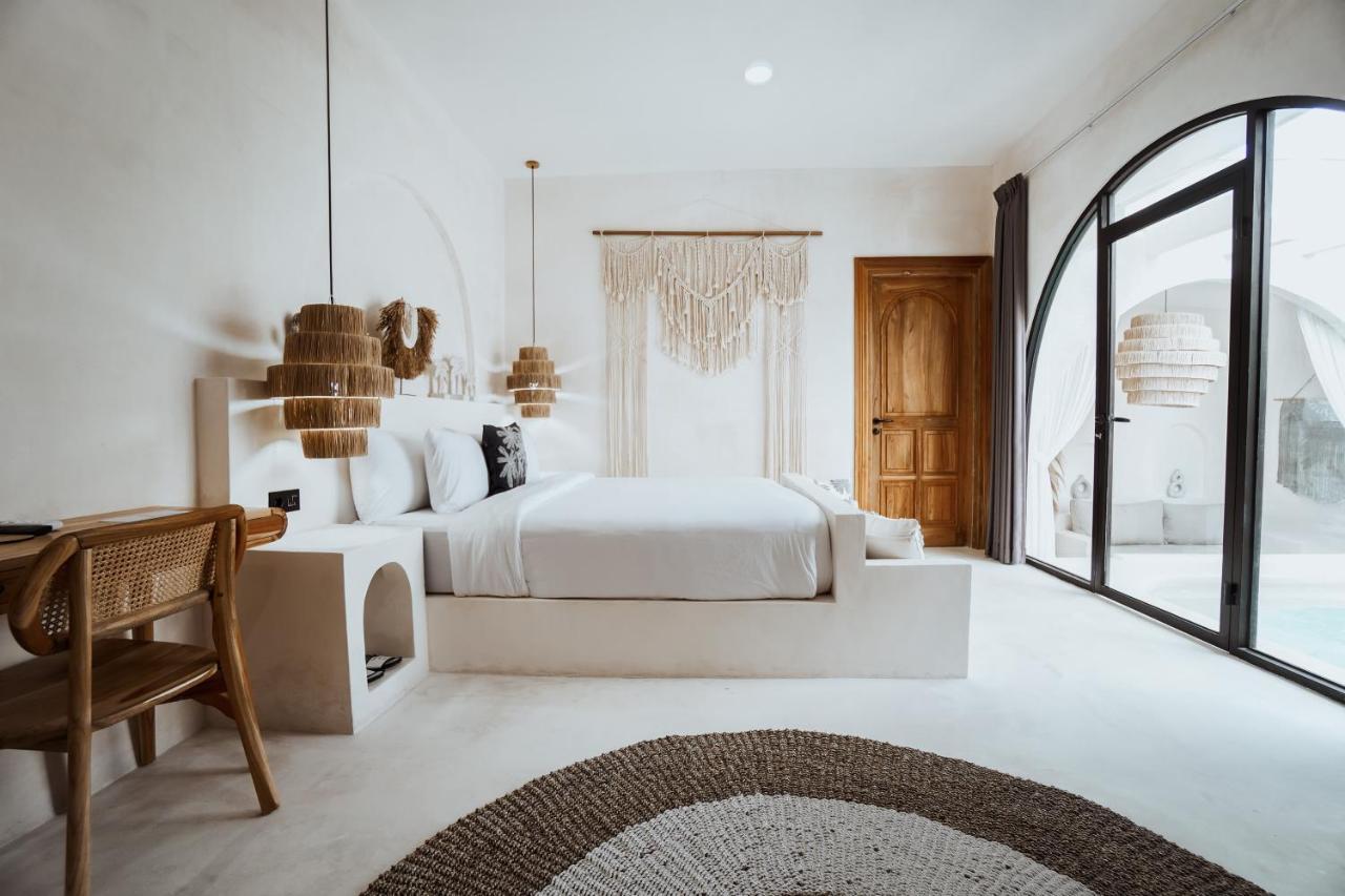 Bohemian Jogja Villas With Private Pool Kejayan Exterior photo